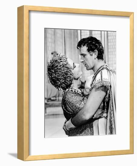 Cleopatra, Elizabeth Taylor, Richard Burton, 1963-null-Framed Photo