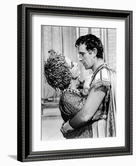 Cleopatra, Elizabeth Taylor, Richard Burton, 1963-null-Framed Photo