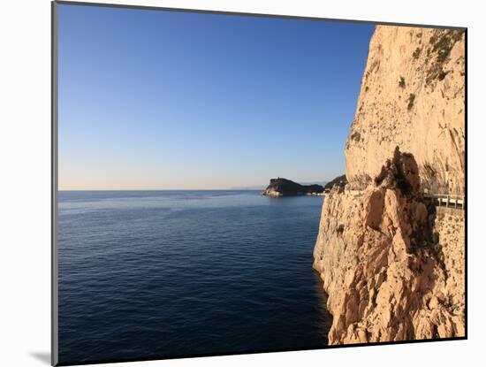 Cliff, Capo Noli, Liguria, Italy-Vincenzo Lombardo-Mounted Photographic Print