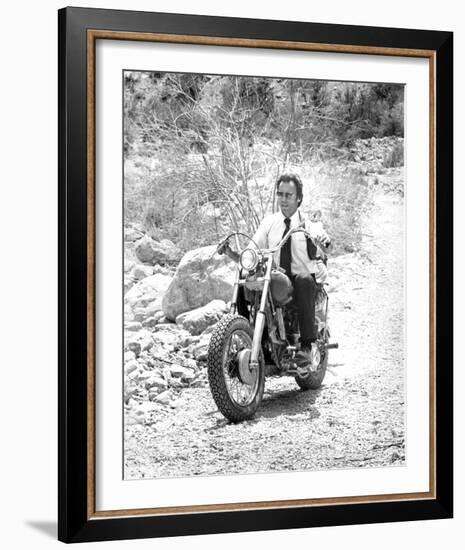 Clint Eastwood - The Gauntlet-null-Framed Photo