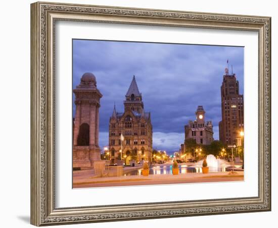 Clinton Square, Syracuse, New York State, United States of America, North America-Richard Cummins-Framed Photographic Print