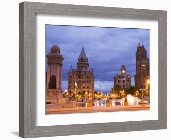 Clinton Square, Syracuse, New York State, United States of America, North America-Richard Cummins-Framed Photographic Print