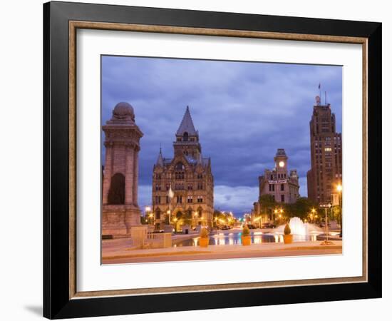 Clinton Square, Syracuse, New York State, United States of America, North America-Richard Cummins-Framed Photographic Print