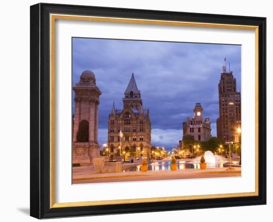 Clinton Square, Syracuse, New York State, United States of America, North America-Richard Cummins-Framed Photographic Print