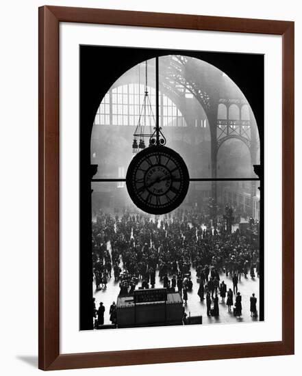 Clock in Pennsylvania Station-Alfred Eisenstaedt-Framed Photographic Print