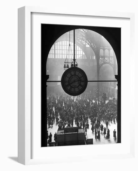 Clock in Pennsylvania Station-Alfred Eisenstaedt-Framed Photographic Print