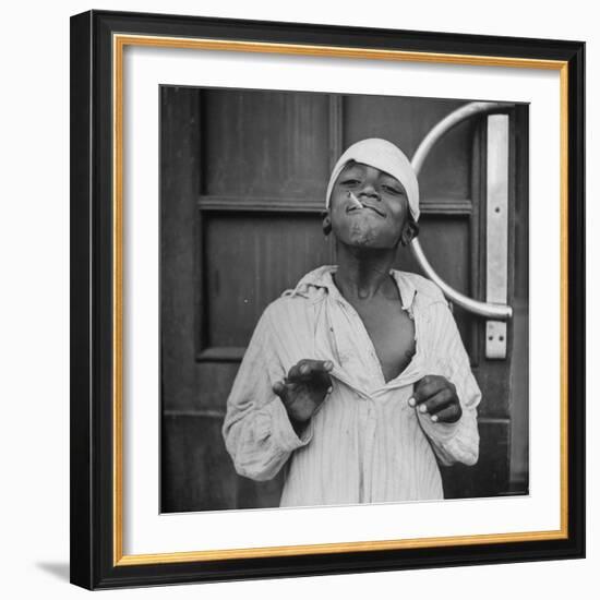 Close Up of a Child Beggar-Bob Landry-Framed Photographic Print