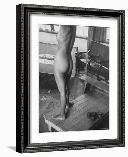 Close Up of Female Nude Model in Life Drawing Class at the Skowhegan School of the Arts-Gjon Mili-Framed Photographic Print