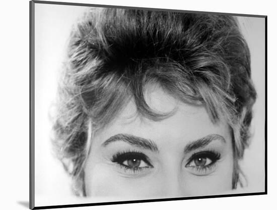 Close Up of the Eyes of Actress Sophia Loren-Alfred Eisenstaedt-Mounted Photographic Print