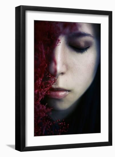 Close Up of Young Woman Face-Carolina Hernández-Framed Photographic Print