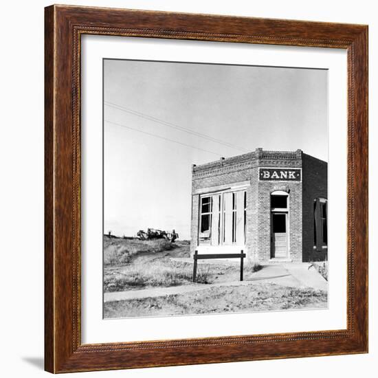 Closed Bank, 1936-Arthur Rothstein-Framed Photographic Print