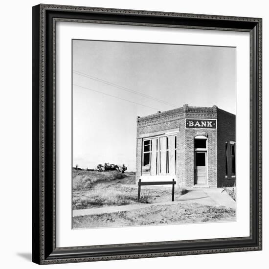 Closed Bank, 1936-Arthur Rothstein-Framed Photographic Print