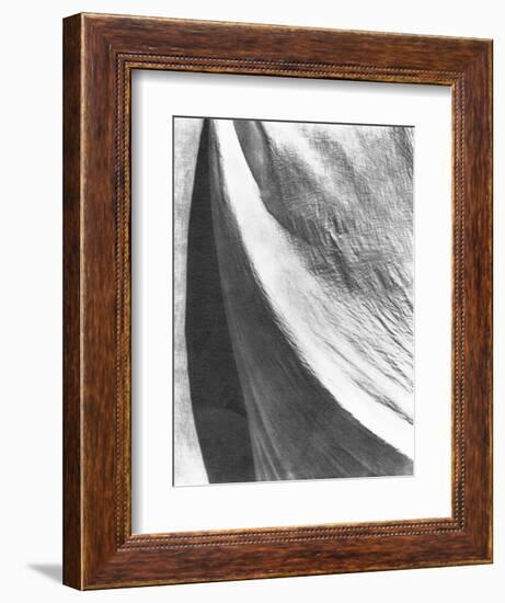 Cloth, Mexico, 1924-Tina Modotti-Framed Giclee Print