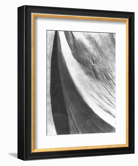 Cloth, Mexico, 1924-Tina Modotti-Framed Giclee Print