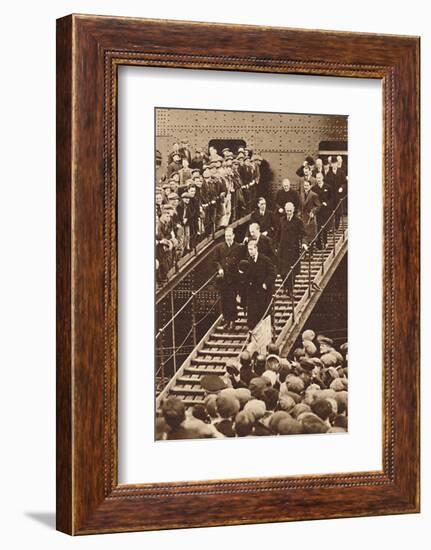 'Clydeside Cheers', 1937-Unknown-Framed Photographic Print