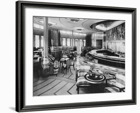 Cocktail Bar of the Queen Mary-null-Framed Photographic Print