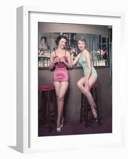 Cocktail Girls 1950s-Charles Woof-Framed Photographic Print