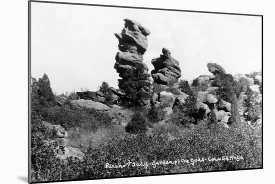 Colorado Springs, Colorado - Punch and Judy Rock Formations, Garden of the Gods-Lantern Press-Mounted Art Print