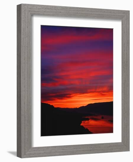 Columbia River Gorge IV-Ike Leahy-Framed Photographic Print