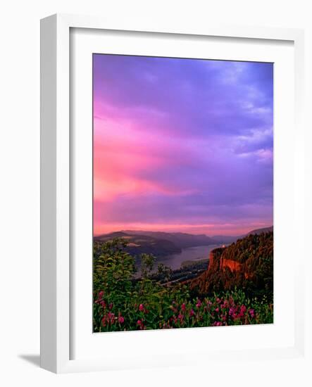 Columbia River Gorge IX-Ike Leahy-Framed Photographic Print