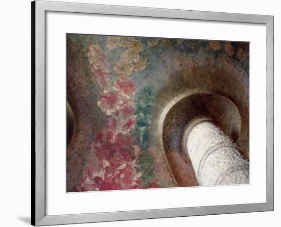 Columna Y Decoración Floral En El Techo del Vestíbulo, La Pedrera, "Casa Milà" Barcelona-Antoni Gaud?-Framed Photographic Print