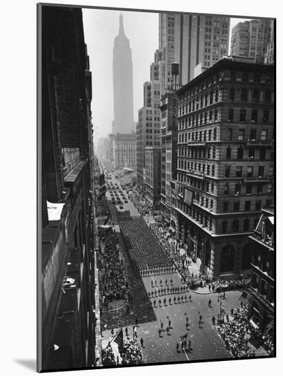 Columns of US Soldiers Marching Independence Day Parade Up 5th Avenue-Andreas Feininger-Mounted Photographic Print