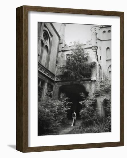 Come-Malgorzata Maj-Framed Photographic Print