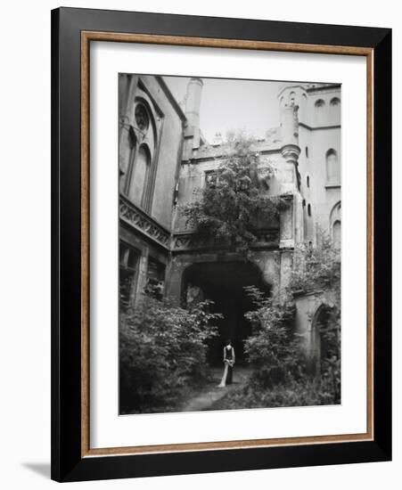 Come-Malgorzata Maj-Framed Photographic Print