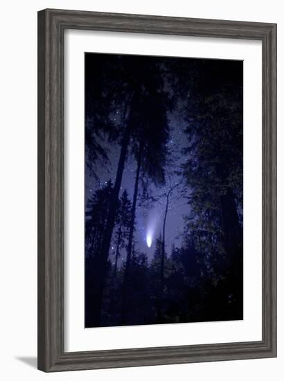 Comet Hale-Bopp-Detlev Van Ravenswaay-Framed Photographic Print