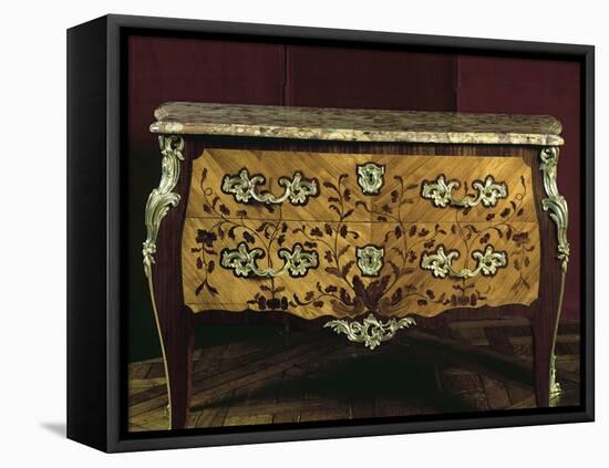 Commode, légèrement mouvementée, ouvrant à 2 tiroirs en façade. marqueterie-Oostenryk Jacques Van-Framed Premier Image Canvas