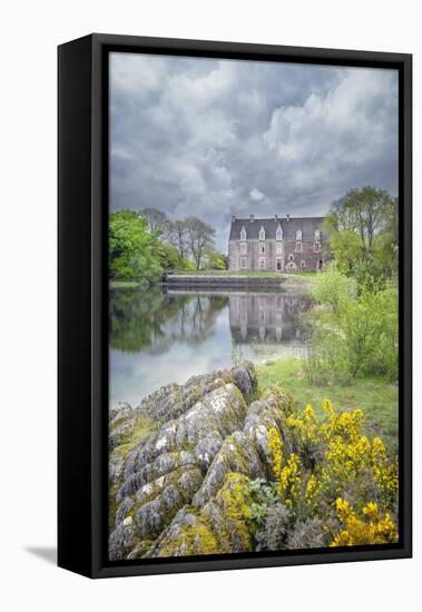 Comper Castle-Philippe Manguin-Framed Premier Image Canvas