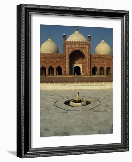 Completed by Mughal Emperor Aurangzeb, Badshahi Mosque Can Accommodate 60, 000 Worshippers-Amar Grover-Framed Photographic Print