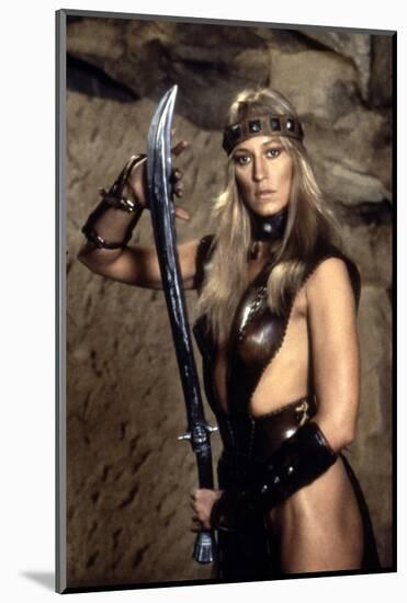 Conan le barbare Conan the Barbarian by John Milius with Sandahl Bergman, 1982 (photo)-null-Mounted Photo