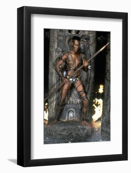 Conan le destructeur CONAN THE DESTROYER by RichardFleischer with Grace Jones, 1984 (photo)-null-Framed Photo