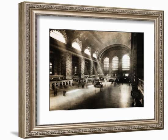 Concourse of Grand Central Terminal-null-Framed Photographic Print