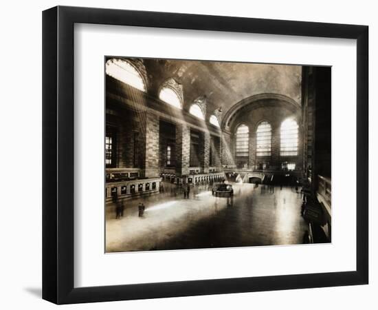 Concourse of Grand Central Terminal-null-Framed Photographic Print