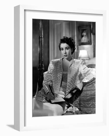 CONSPIRATOR, 1949 directed by VICTOR SAVILLE Elizabeth Taylor (b/w photo)-null-Framed Photo