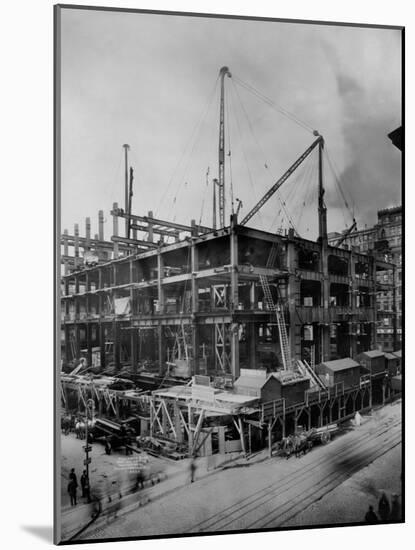 Construction of the Woolworth Building, New York-Irving Underhill-Mounted Photographic Print