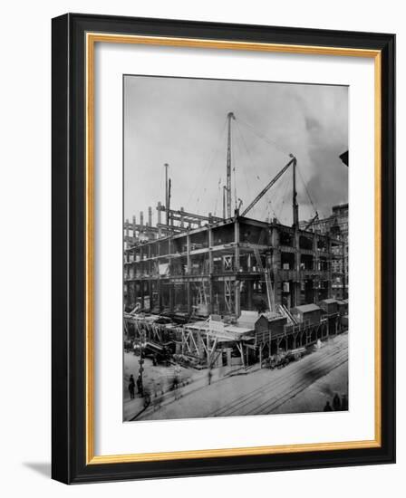 Construction of the Woolworth Building, New York-Irving Underhill-Framed Photographic Print