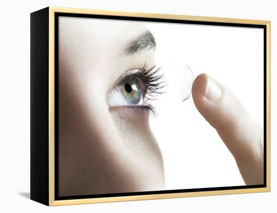 Contact Lens Use-Science Photo Library-Framed Premier Image Canvas