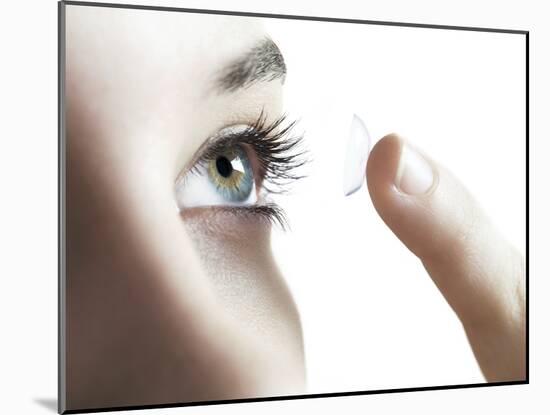 Contact Lens Use-Science Photo Library-Mounted Photographic Print