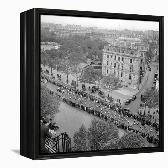 Contestants in the 1948 Tour De France Parade up the Champs Elysees-null-Framed Premier Image Canvas