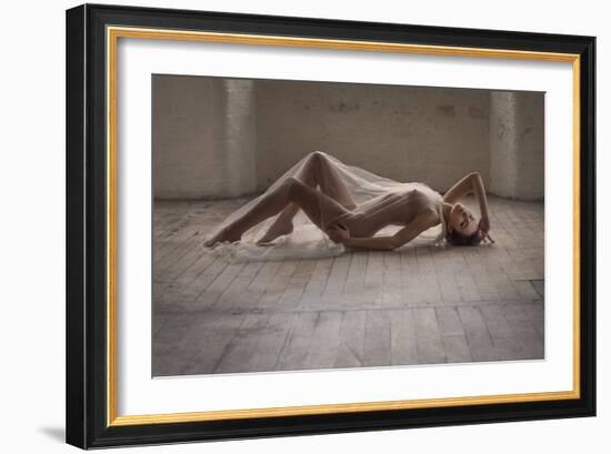 Contre Jour-Ross Oscar-Framed Photographic Print