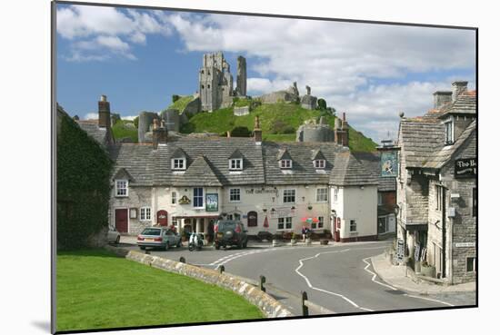 Corfe Castle, Dorset-Peter Thompson-Mounted Photographic Print