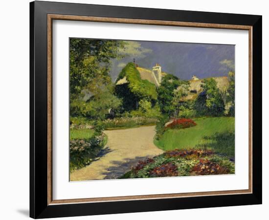 Cottage at Trouville, 1882-Gustave Caillebotte-Framed Art Print