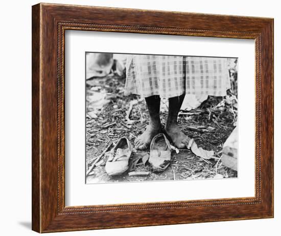 Cotton Picker, 1937-Dorothea Lange-Framed Photographic Print