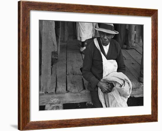 Cotton Picker, Arkansas, c.1935-Ben Shahn-Framed Photo
