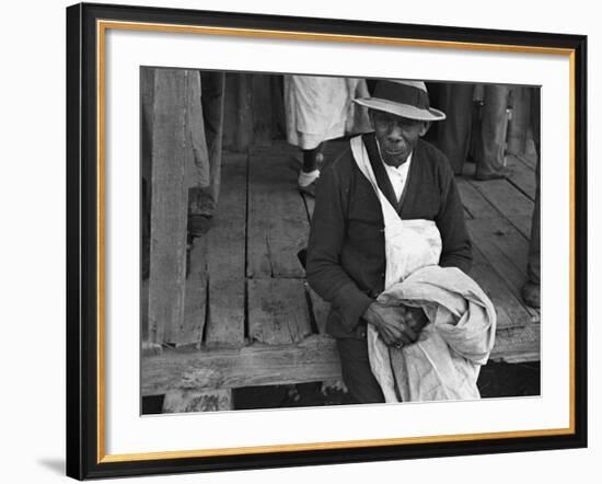 Cotton Picker, Arkansas, c.1935-Ben Shahn-Framed Photo