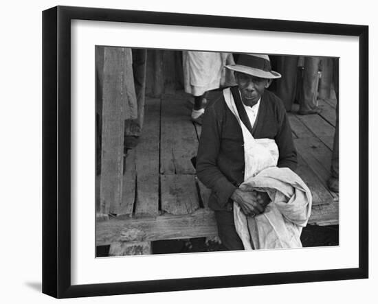 Cotton Picker, Arkansas, c.1935-Ben Shahn-Framed Photo