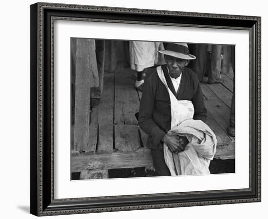 Cotton Picker, Arkansas, c.1935-Ben Shahn-Framed Photo